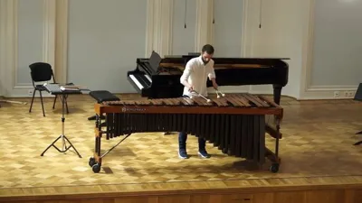 Томаш Голински. «Luminosity». Лев Коновалов (ударные)