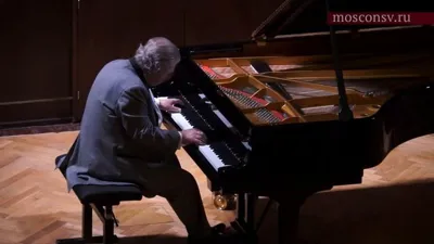 Moris Ravel. <i>Valses nobles et sentimentales</i> for piano (1911): VIII. Epilogue