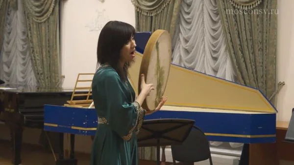 Sephardic folk song "Poco le das la mi consuegra"