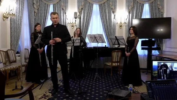 Contemporary Russian composers’ pieces for four flutes