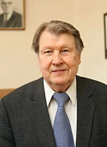 Владислав Агафонников