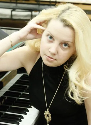 Олеся Евстратова
