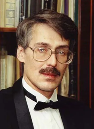 Михаил Никешичев