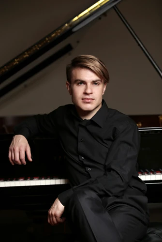 Страхов Александр