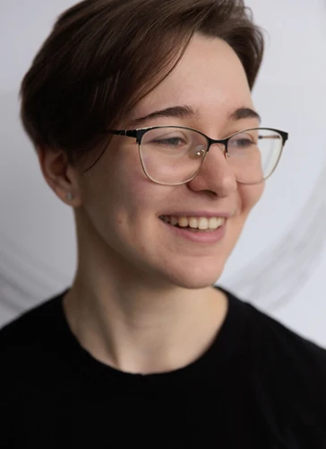Арутюнова Елена