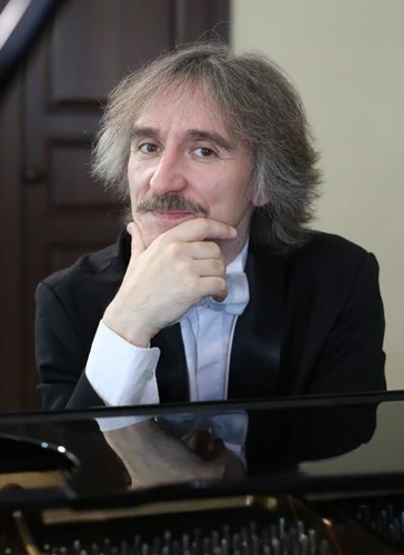 Михайлов Евгений