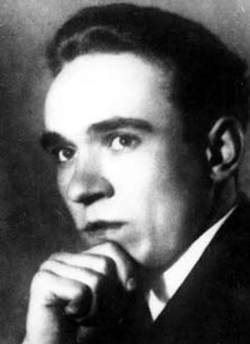Окаёмов Александр