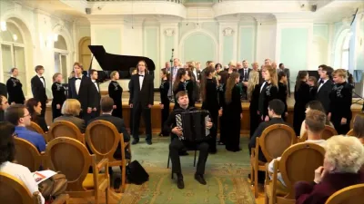 Chamber Choir sings for the first-year students