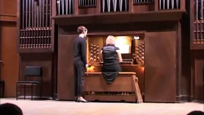 J. S. Bach. Prelude and Fugue in E minor for organ. Perf. by Olesya Kravchenko