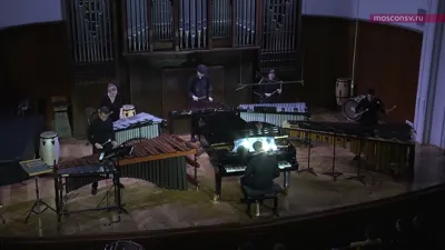 Алехандро Виньяо. Water, Movement 3: Todos los ríos El río