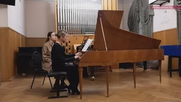 W. A. Mozart. Sonata in C major, KV 309: Allegretto grazioso