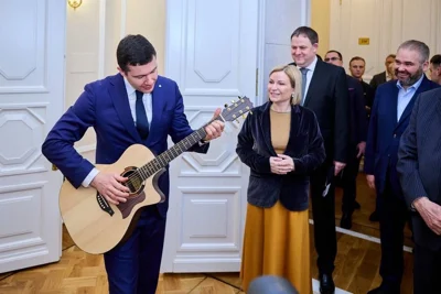 Совещание, посвящённое развитию производства музыкальных инструментов в России