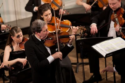 Валентин Жук, Валентин Урюпин и Камерный оркестр «Bach»