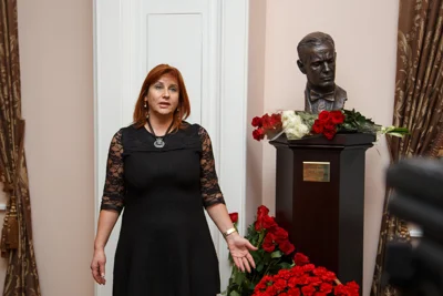 Открытие бюста Леонида Когана