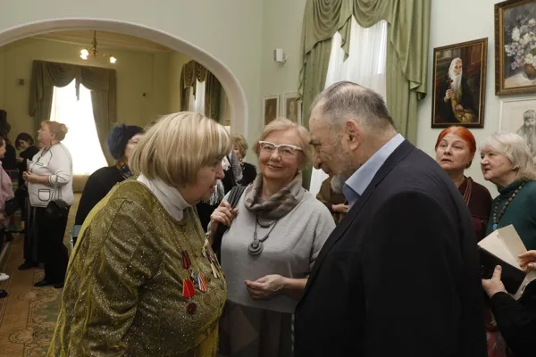 Выставка «Хранитель времени» (живопись — графика — гобелен). 