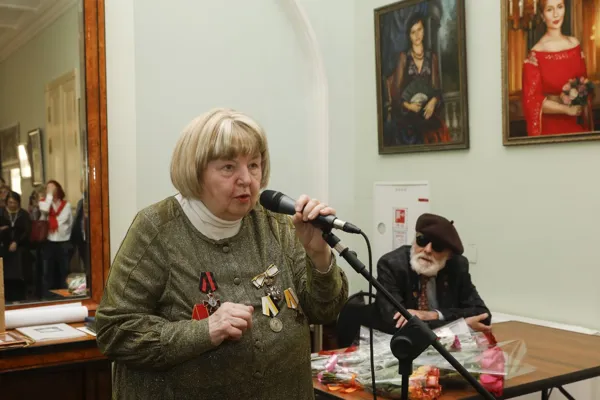 Выставка «Хранитель времени» (живопись — графика — гобелен). 