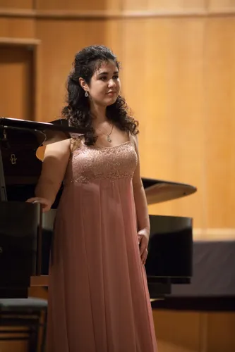 Лауреат I премии конкурса «Piano & Voice» Альбина Латипова (сопрано)