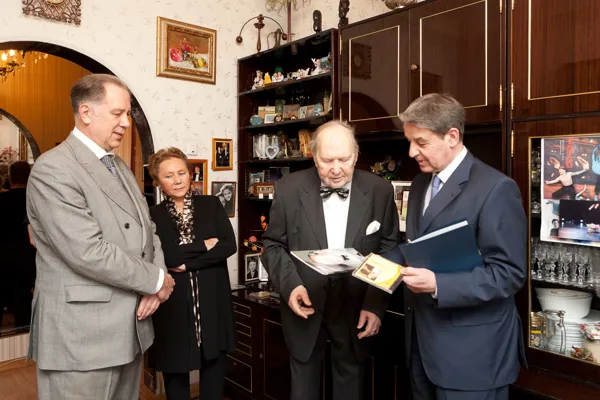 Ректор Московской консерватории профессор Александр Сергеевич Соколов; Нина Борисовна Доренская; народный артист Российской Федерации, профессор С. Л. Доренский; Министр культуры Российской Федерации Александр Алексеевич Авдеев.