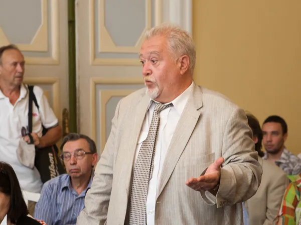 Выступает ответственный секретарь жюри, президент «Фонда А.Н. Скрябина», вице-президент Международного союза музыкальных деятелей, ведущий научный сотрудник Всероссийского Музейного Объединения Музыкальной Культуры им. М.И. Глинки Александр Серафимович Скрябин.
