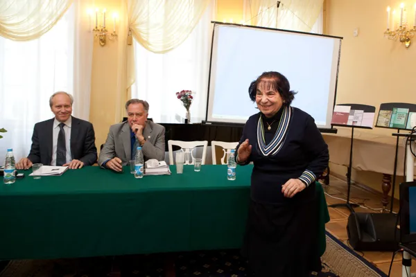 На открытии конференции к 80-летию Ю.Н. Холопова.