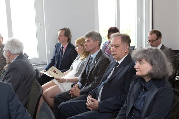 Церемония вручения золотых и серебряных медалей "Ренессанс Франсэз".