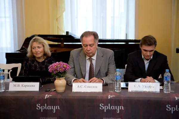 На презентации социальной сети для музыкантов Splayn.