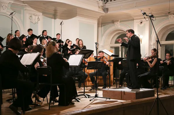 К.Ф.Э. Бах. «Magnificat» для солистов, хора и оркестра. Исполняет Камерный оркестр «MUSICA VIVA», художественный руководитель и солист Александр Рудин; вокальный ансамбль «ИНТРАДА», художественный руководитель Екатерина Антоненко.