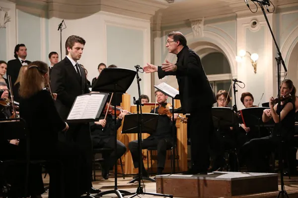 К.Ф.Э. Бах. «Magnificat» для солистов, хора и оркестра. Исполняет Камерный оркестр «MUSICA VIVA», художественный руководитель и солист Александр Рудин; вокальный ансамбль «ИНТРАДА», художественный руководитель Екатерина Антоненко. Солист Андрей Жилиховский (баритон).