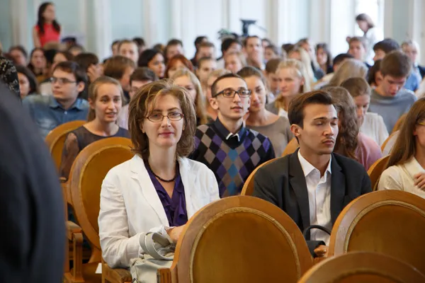 В Рахманиновском зале консерватории состоялось Торжественное собрание, посвященное Дню знаний.