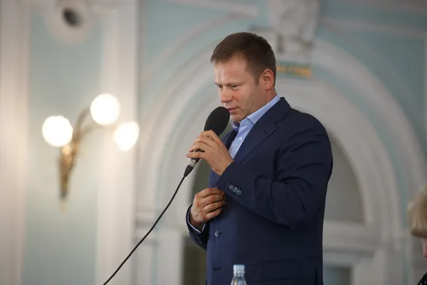 В Рахманиновском зале прошло общее собрание работников и учащихся Московской государственной консерватории им. П.И. Чайковского по вопросу внесения изменений в устав консерватории.