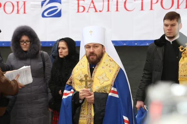 Обряд освящения строительства многофункционального студенческого комплекса Московской консерватории проводит Митрополит Волоколамский Иларион.