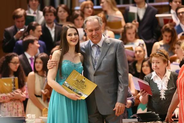 Торжественная церемония вручения дипломов выпускникам 2015 года.