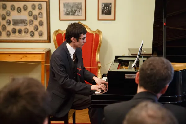 В Овальном зале музея имени Н.Г. Рубинштейна открылся II тур X Всероссийского конкурса по теории, истории музыки и композиции имени Юрия Николаевича Холопова.
