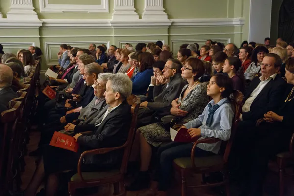 Абонемент № 14. К 90-летию со дня рождения Мстислава Ростроповича. Иван Монигетти (виолончель) Швейцария/Россия. Клаудио Мартинес (фортепиано) Швейцария.
