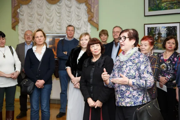 Выступает и.о. проректора по развитию образования Московской художественно-промышленной академии имени С.Г. Строганова, профессор Валентина Федоровна Зива.
