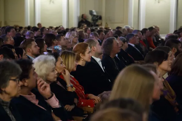 Оркестр MusicAeterna и Теодор Курентзис в Большом зале консерватории.