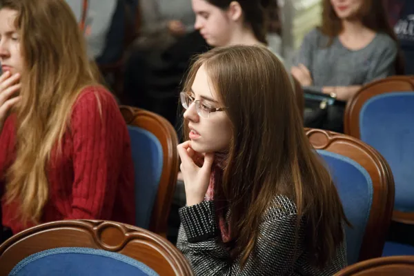  В Конференц-зале Московской консерватории Михаил Копельман («Копельман-квартет», Великобритания) провёл мастер-класс по скрипке и струнному квартету.