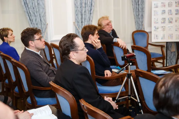 В конференц-зале консерватории открылась III Международная научно-творческая конференция «Музыка — Математика — Естествознание». 