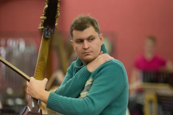 Ансамбль «Студия новой музыки» репетирует в зале Архиповского салона 