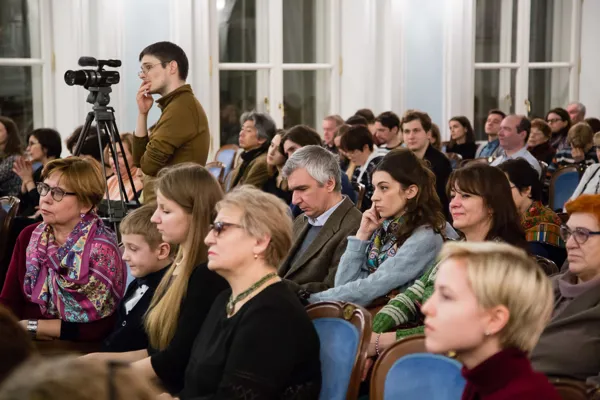 В Рахманиновском зале на концерте «Эдисон!» Ансамбля солистов «Студия новой музыки», посвящённом Эдисону Денисову