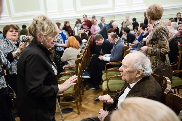 В антракте. Проректор по учебной работе Московской консерватории, профессор Лариса Евдокимовна Слуцкая и профессор Московской консерватории Сергей Леонидович Доренский