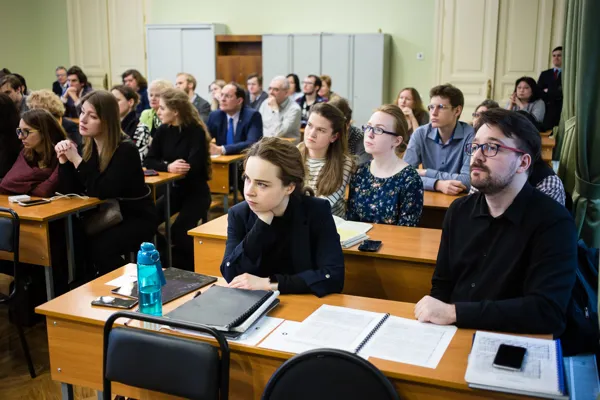 В 21 классе первого учебного корпуса состоялся мастер-класс Народного артиста СССР, профессора Юрия Темирканова