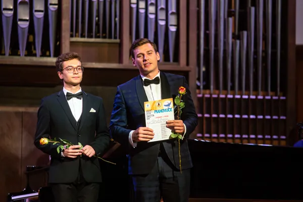 Лауреаты I премии конкурса вручается дуэт «Piano & Baritono»: Иван Кощеев, Тимофей Журавель (Россия)
