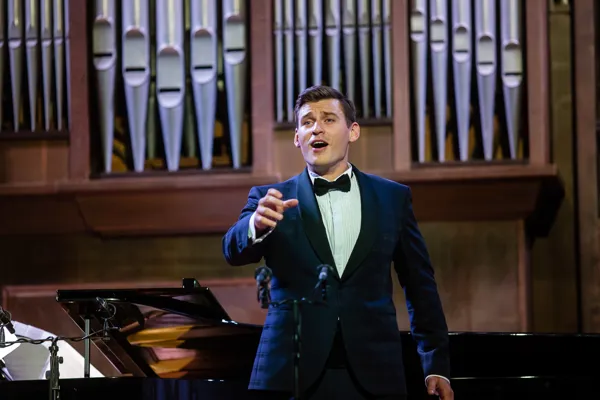 Лауреат I премии конкурса Тимофей Журавель (дуэт «Piano & Baritono», Россия)