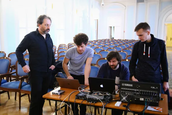 Стефан Гинзбург, Алек Холл, Алексей Наджаров, Антон Бушинский