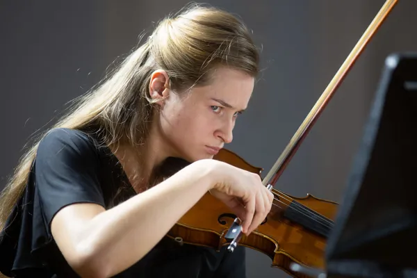 Анна Михайлова (скрипка)