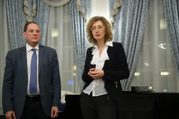 Выступает член жюри конкурса, доктор искусствоведения, профессор Московской государственной консерватории имени П.И. Чайковского, главный редактор журнала «Музыкальная жизнь» Евгения Кривицкая