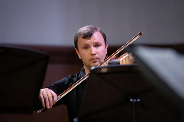 Сергей Сухобрусов (скрипка)