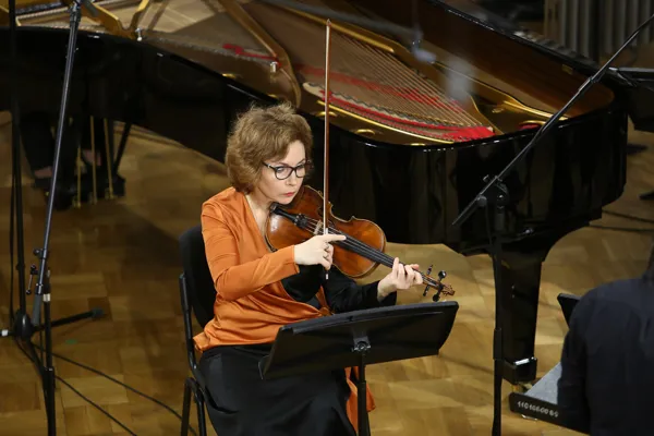 Екатерина Фомицкая (скрипка)