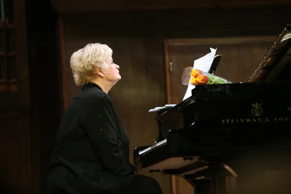 Елена Савельева (фортепиано)